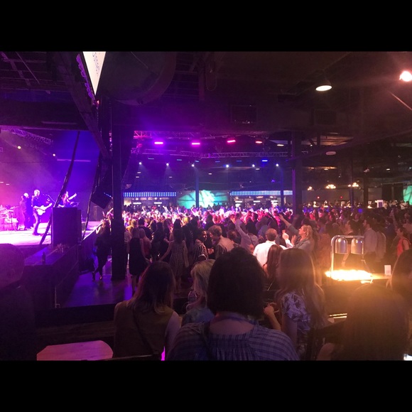 7 jeans wide leg. Low rise. Size 28. - Picture 2 of 2